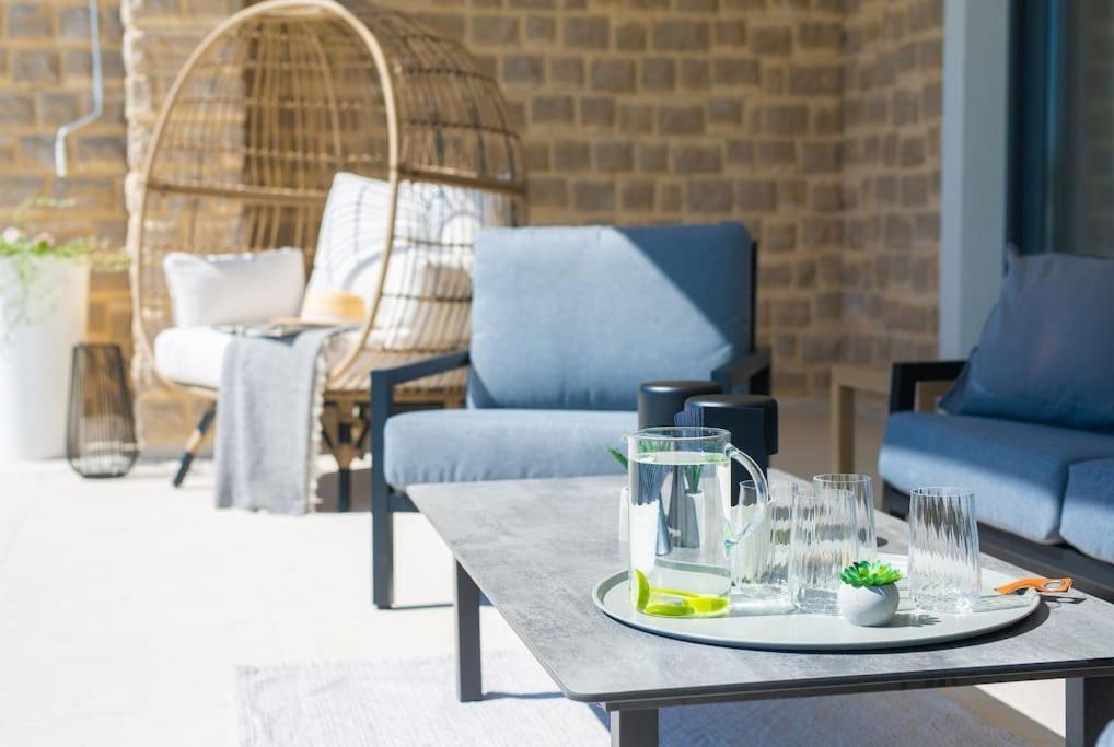 Luxury Villa Harmony With Heated Pool And Seaview Vrh  Eksteriør bilde